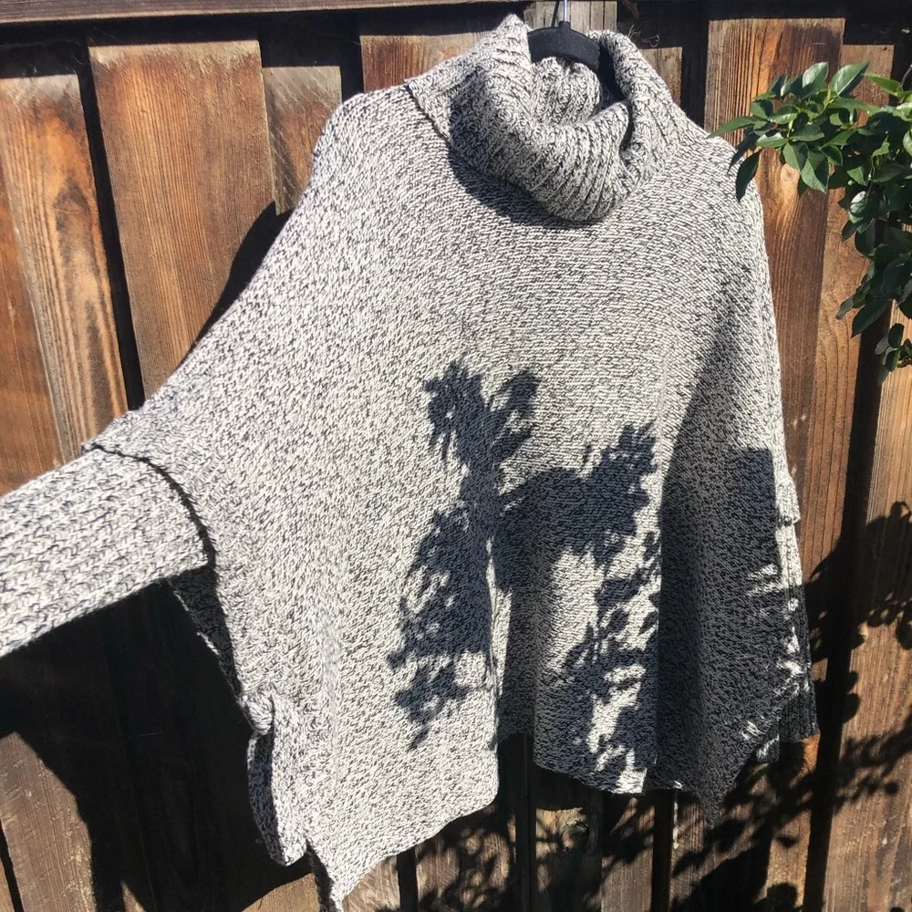 Lucky Brand turtleneck sweater poncho - size S - Picture 3 of 11